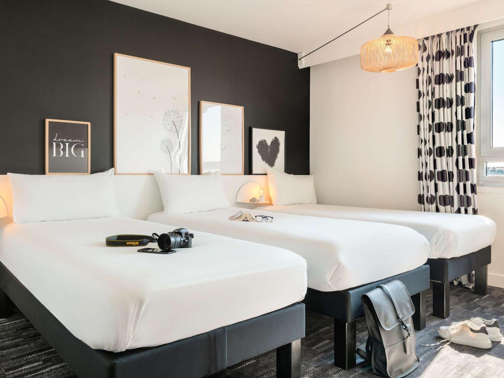 Ibis Styles Gare De L'est Château Landon Hotel